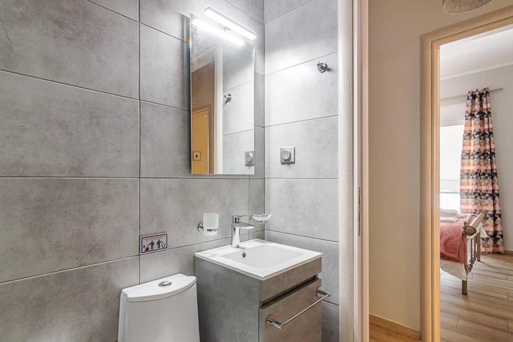 Bright Apartment For 6 Ppl In אתונה מראה חיצוני תמונה